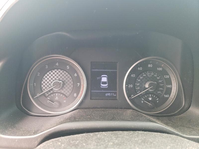2020 HYUNDAI ELANTRA SE SE 9