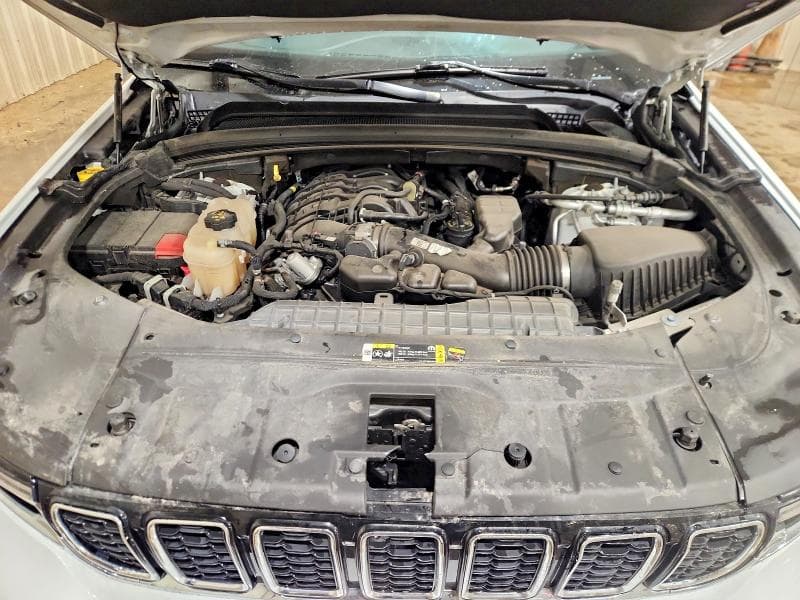 2022 JEEP GRAND CHEROKEE L LIMITED 11
