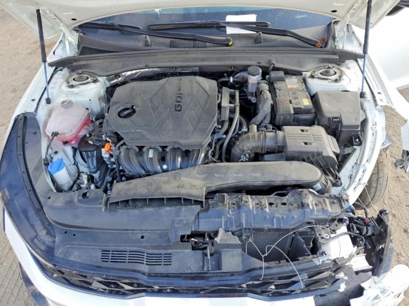 2025 KIA K5 11