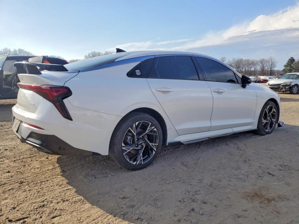 2025 KIA K5 3