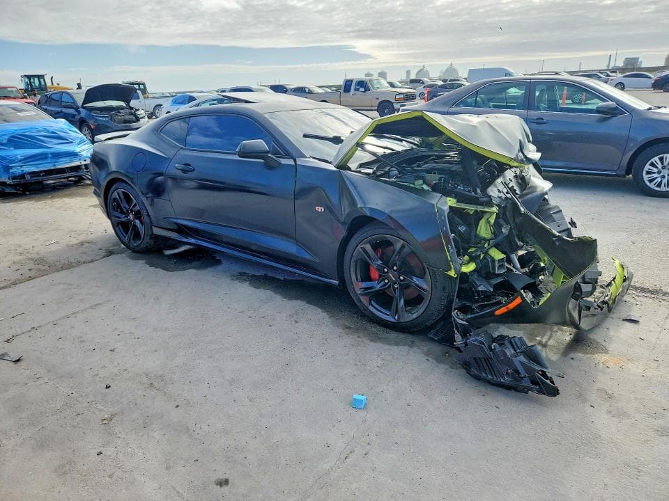 2019 CHEVROLET CAMARO SS 4