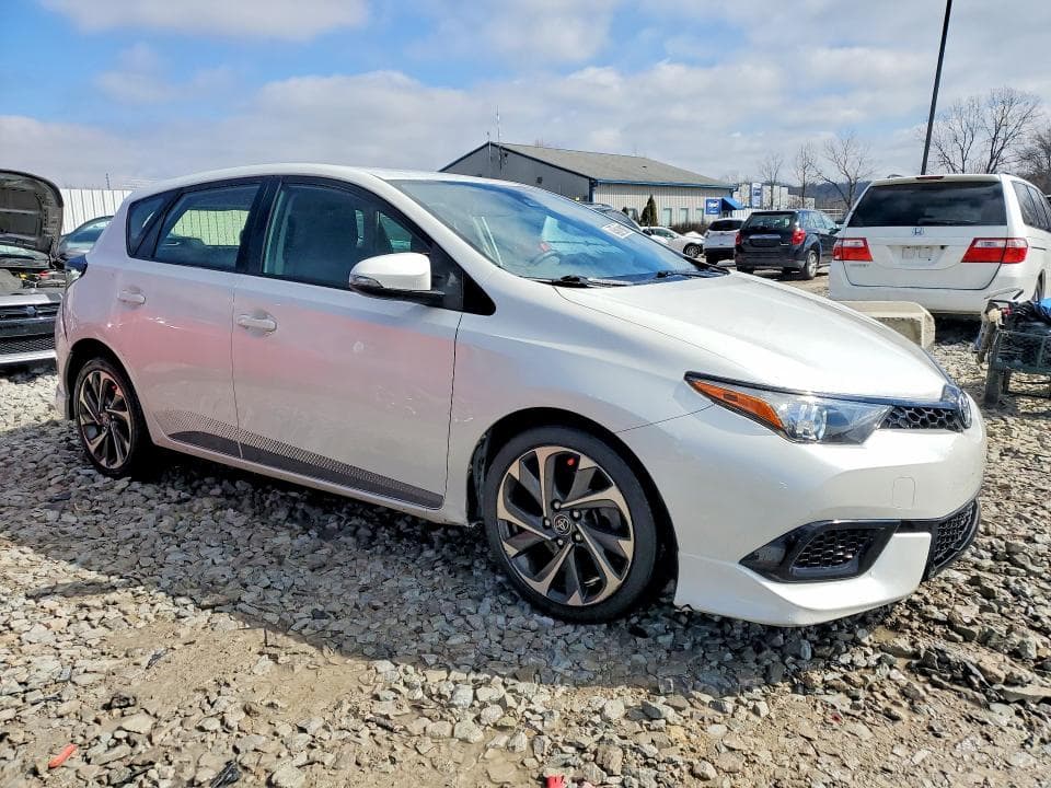2017 TOYOTA COROLLA IM BASE 4