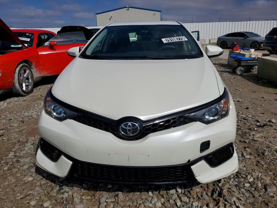 2017 TOYOTA COROLLA IM BASE 5