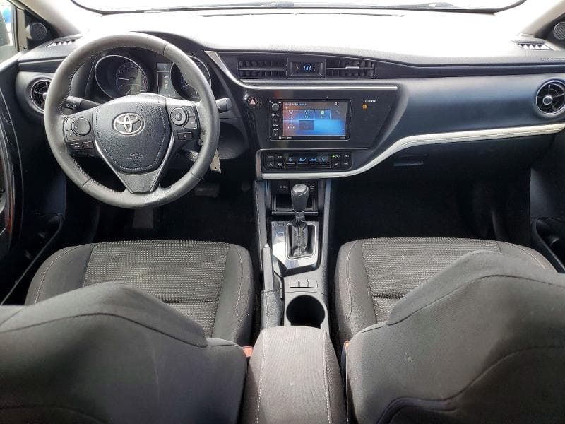 2017 TOYOTA COROLLA IM BASE 8