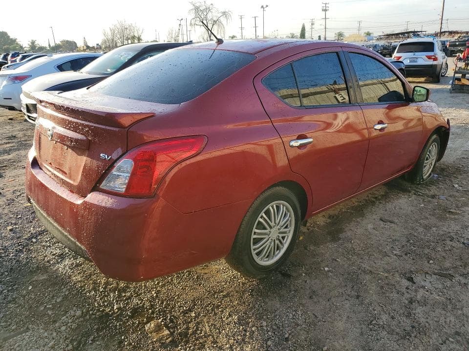 2017 NISSAN VERSA 1.6 SV 3