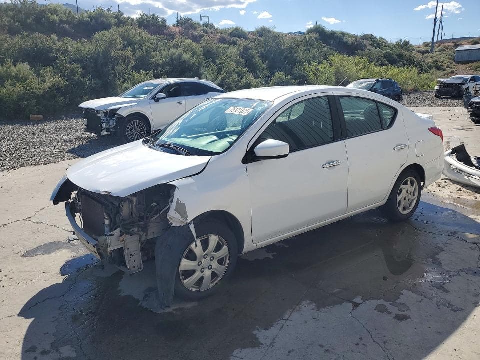 2018 NISSAN VERSA SV 1