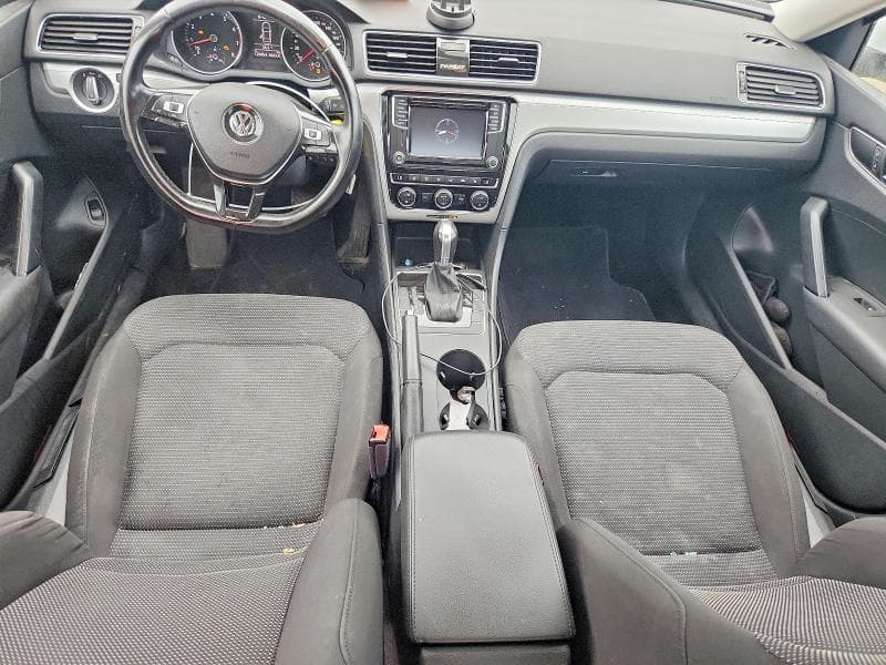 2018 VOLKSWAGEN PASSAT S S 8