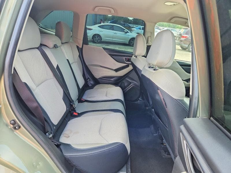 2019 SUBARU FORESTER 10
