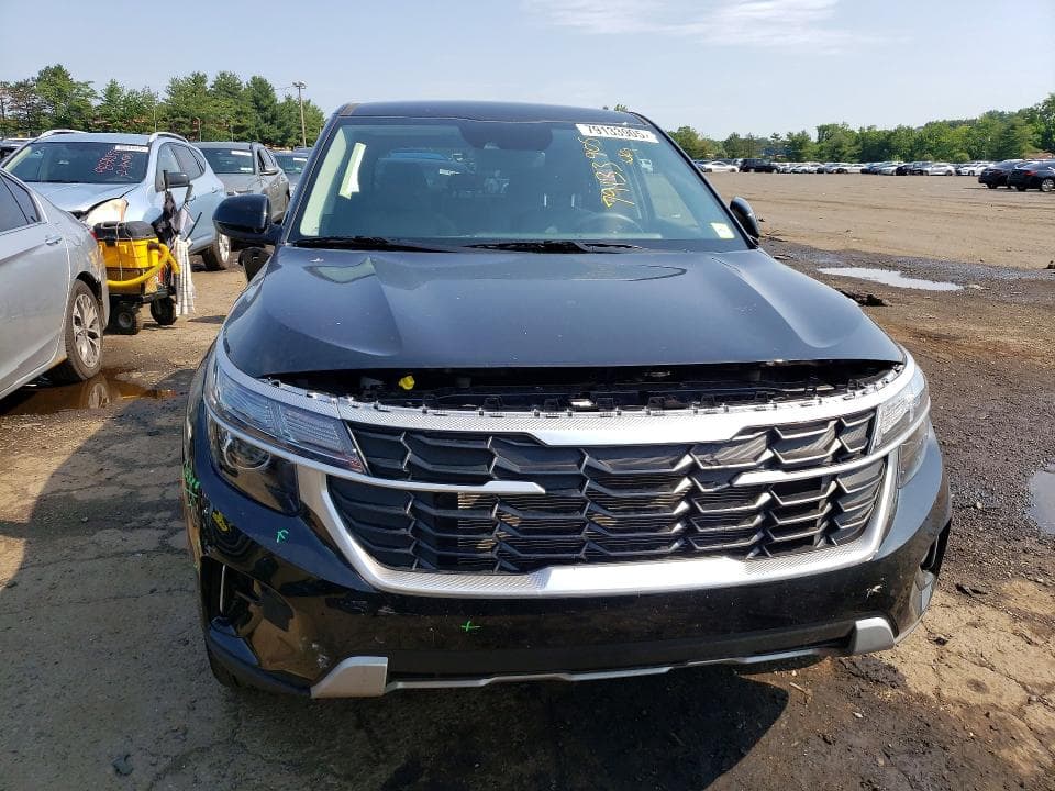 2026 KIA SELTOS LX 5