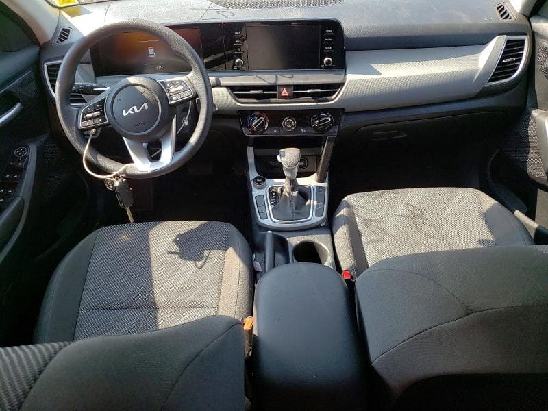 2026 KIA SELTOS LX 8