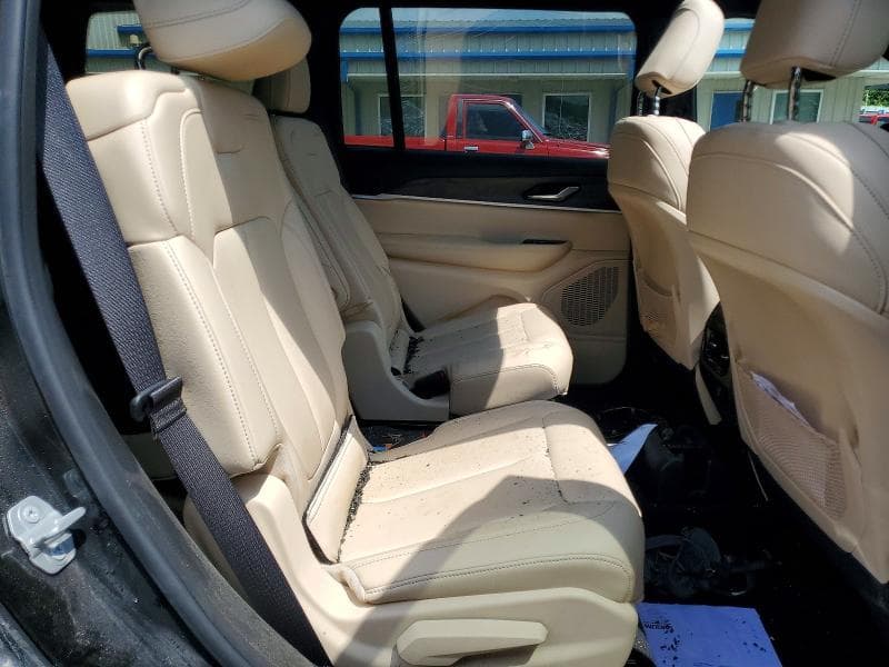 2025 JEEP GRAND CHEROKEE L LIMITED 11