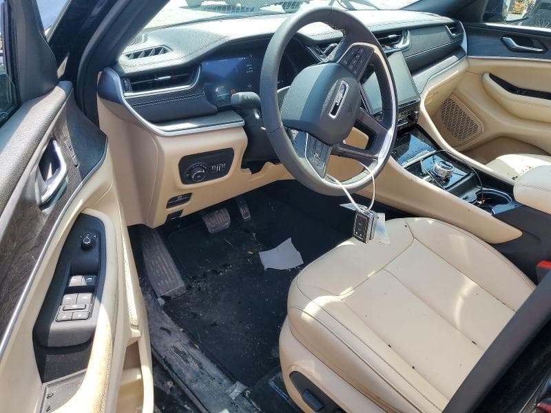 2025 JEEP GRAND CHEROKEE L LIMITED 8