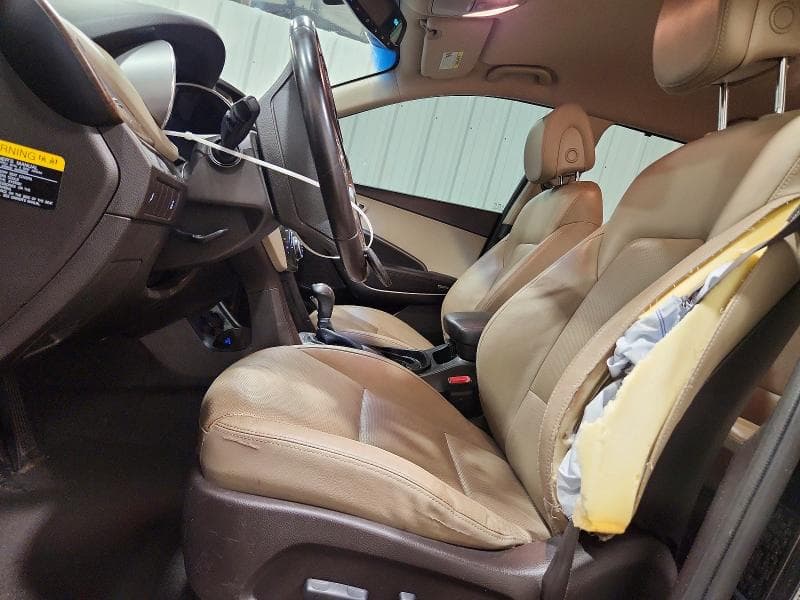 2017 HYUNDAI SANTA FE SE 7