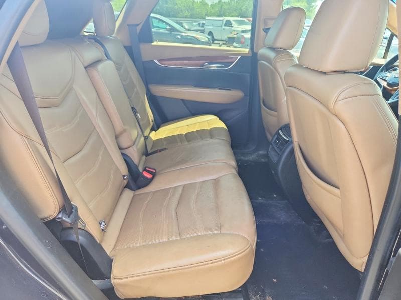 2018 CADILLAC XT5 PLATINUM 11