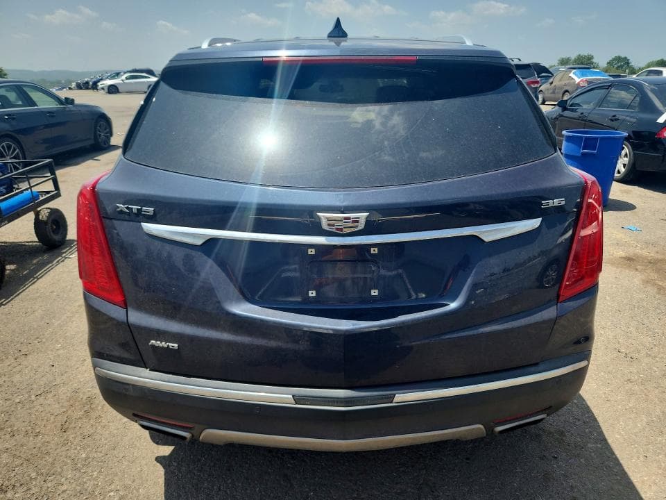 2018 CADILLAC XT5 PLATINUM 6