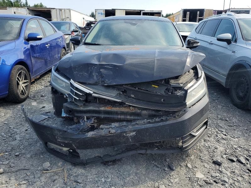 2018 VOLKSWAGEN PASSAT SE 5