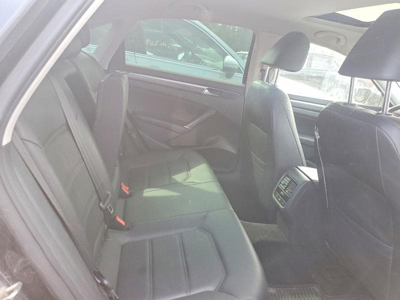 2018 VOLKSWAGEN PASSAT SE 10