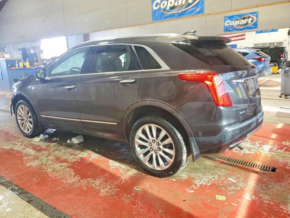 2018 CADILLAC XT5 PLATINUM 2