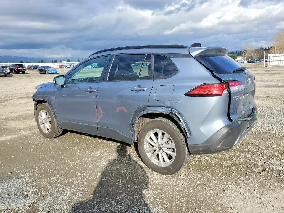2025 TOYOTA COROLLA CROSS LE 2