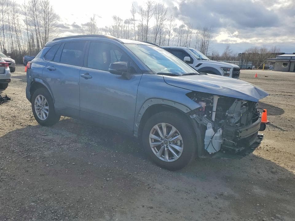 2025 TOYOTA COROLLA CROSS LE 4