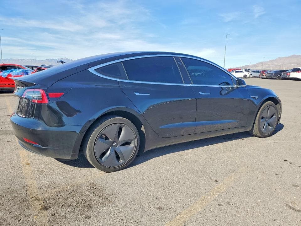 2018 TESLA MODEL 3 3