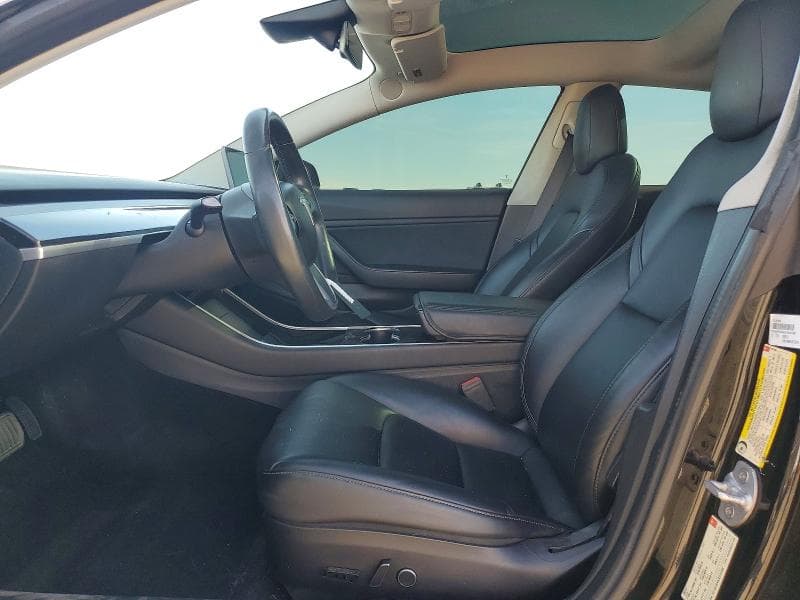 2018 TESLA MODEL 3 7