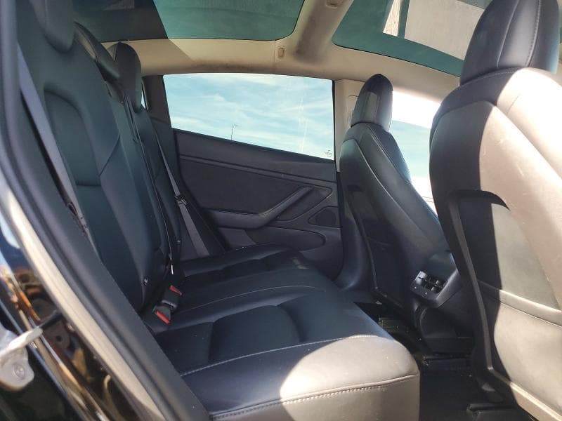 2018 TESLA MODEL 3 10