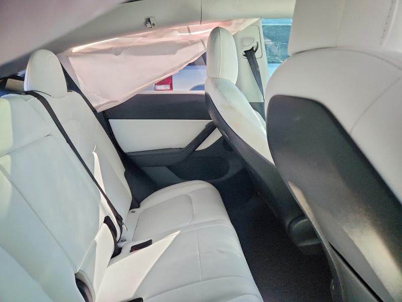 2021 TESLA MODEL Y 10