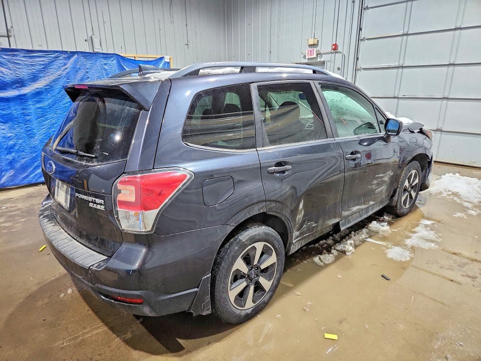 2017 SUBARU FORESTER 3