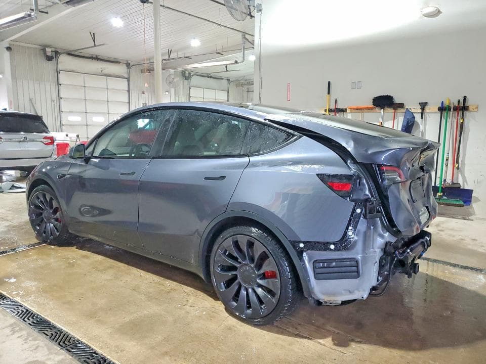 2023 TESLA MODEL Y 2
