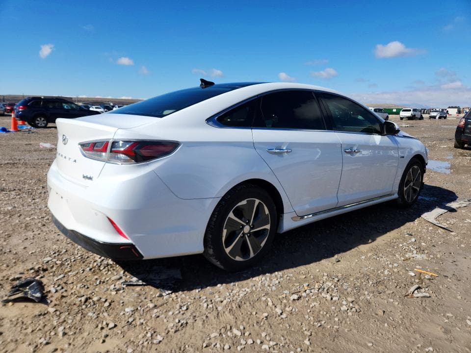 2018 HYUNDAI SONATA HYBRID LIMITED 3