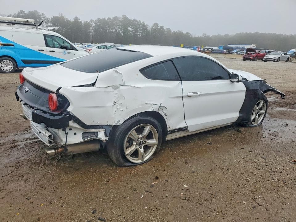 2018 FORD MUSTANG 3