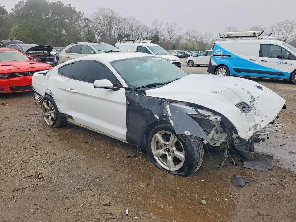 2018 FORD MUSTANG 4
