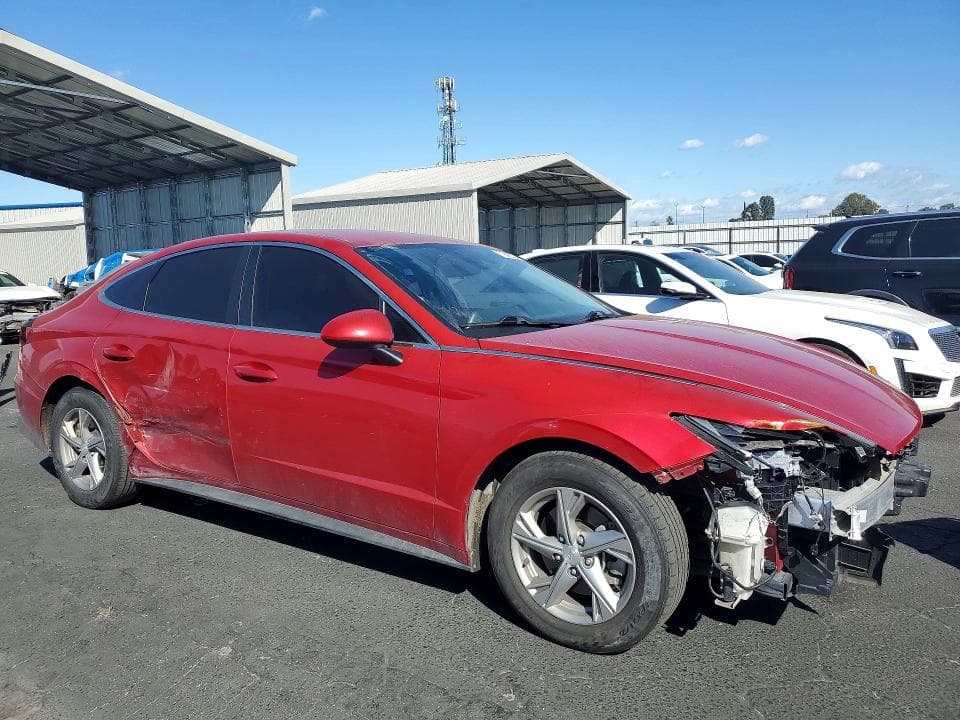2021 HYUNDAI SONATA SE 4