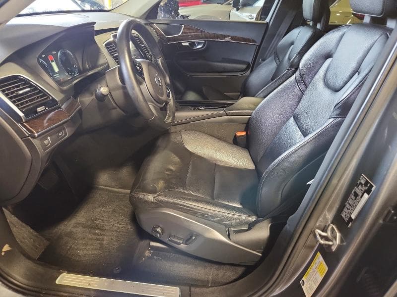 2017 VOLVO XC90 T6 7