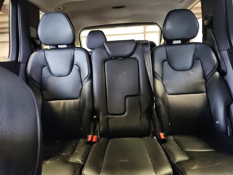 2017 VOLVO XC90 T6 10