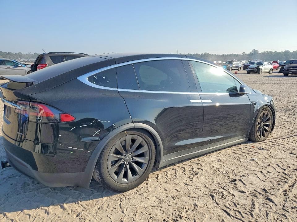 2017 TESLA MODEL X 3