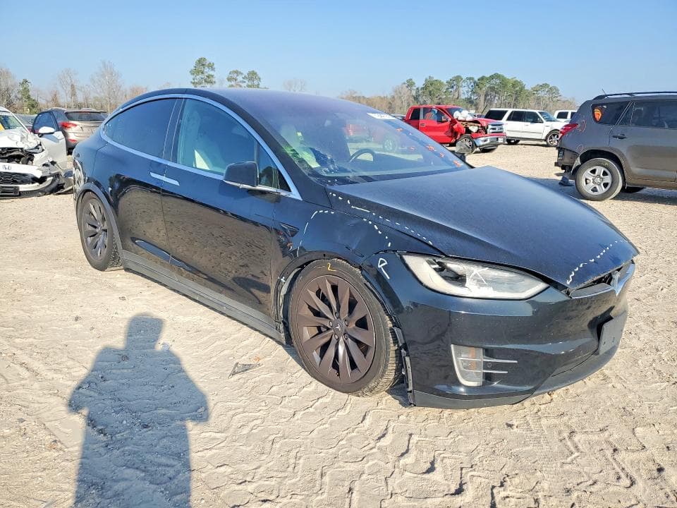 2017 TESLA MODEL X 4