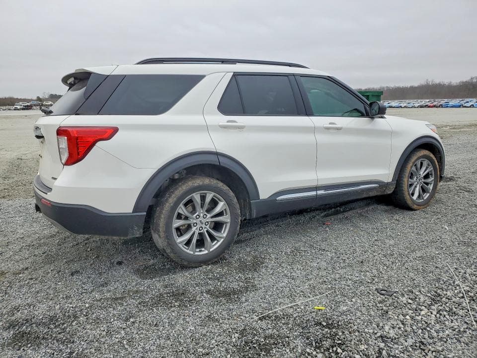2022 FORD EXPLORER XLT 3