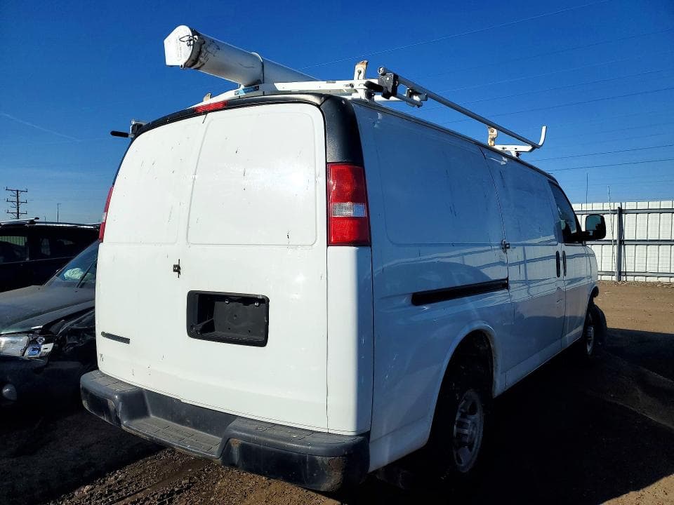 2017 CHEVROLET EXPRESS G2500 3