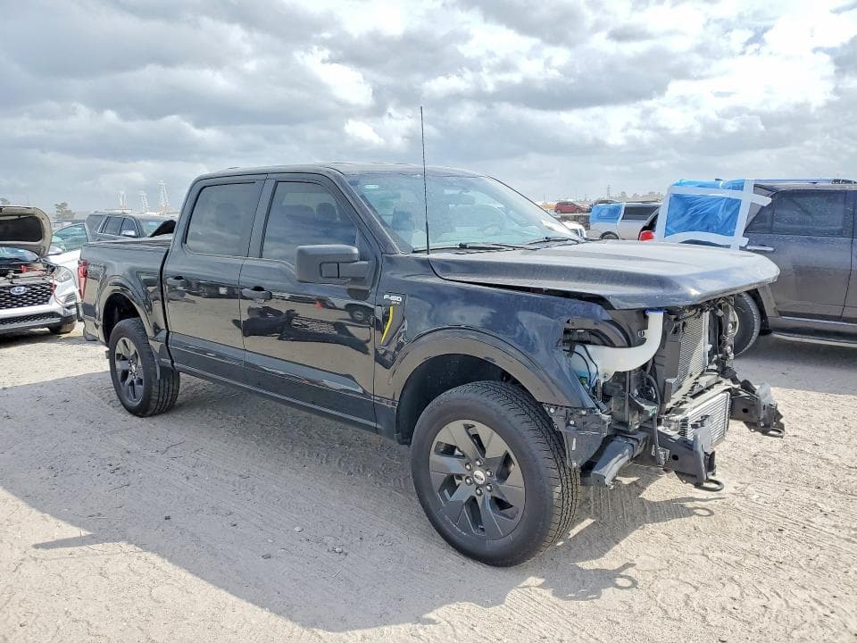 2025 FORD F150 STX 4