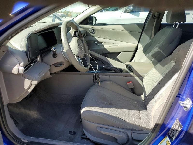 2024 HYUNDAI ELANTRA SE 7