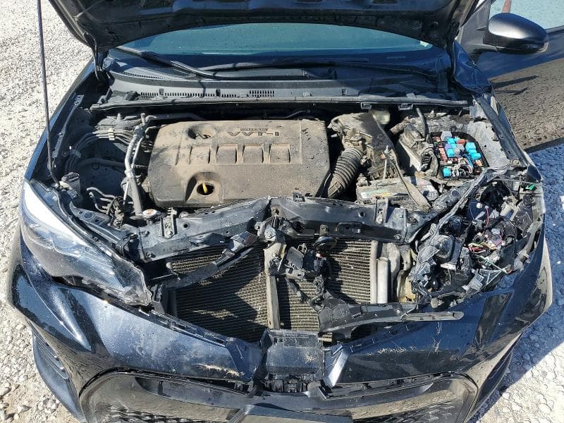 2018 TOYOTA COROLLA SE SE 11