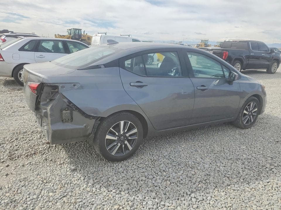 2021 NISSAN VERSA SV 3