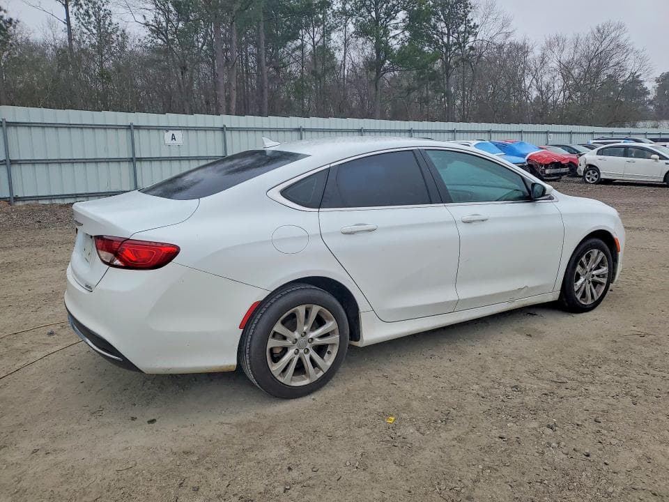 2017 CHRYSLER 200 3