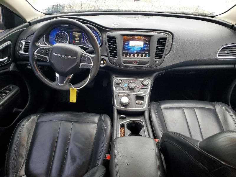 2017 CHRYSLER 200 8