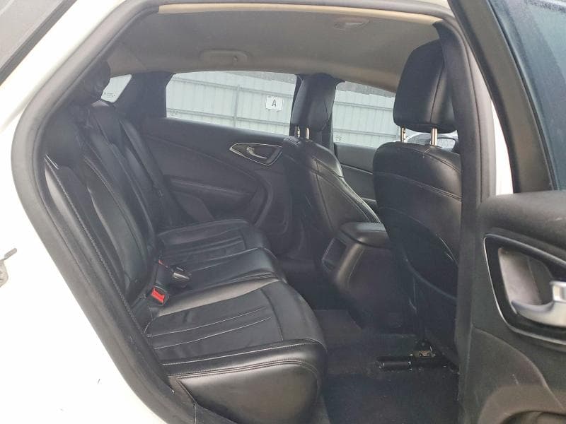 2017 CHRYSLER 200 10