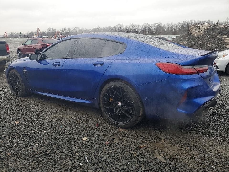 2023 BMW M8 2