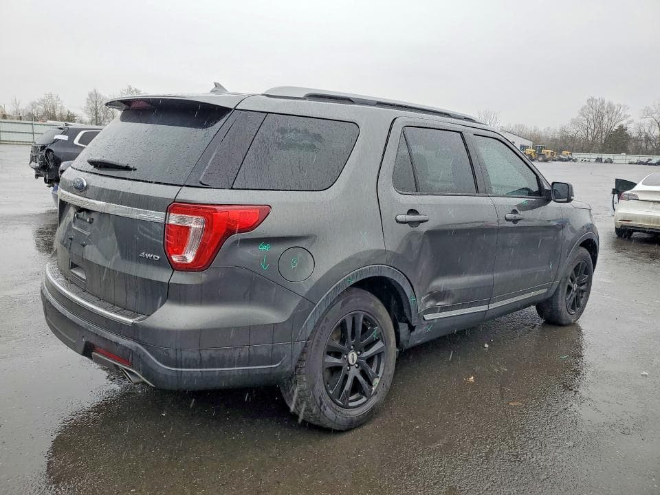2018 FORD EXPLORER XLT 3