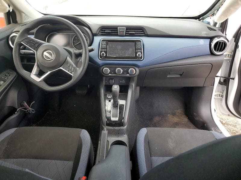 2025 NISSAN VERSA SV 8